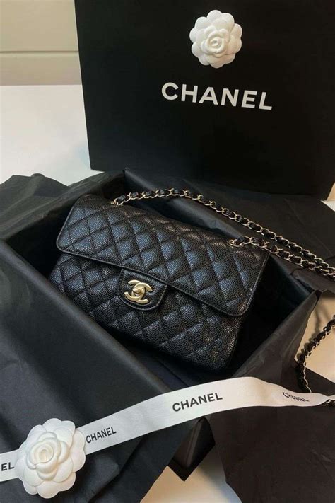 chanel lambskin bag|chanel bag lambskin vs caviar.